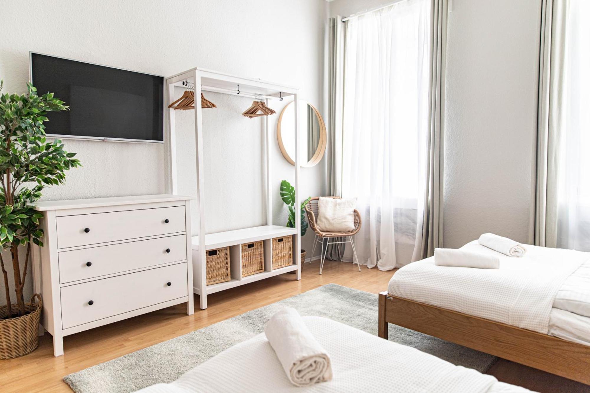 Spacious Apartment, 3 Min To U1 Reumannplatz Wien Exterior foto