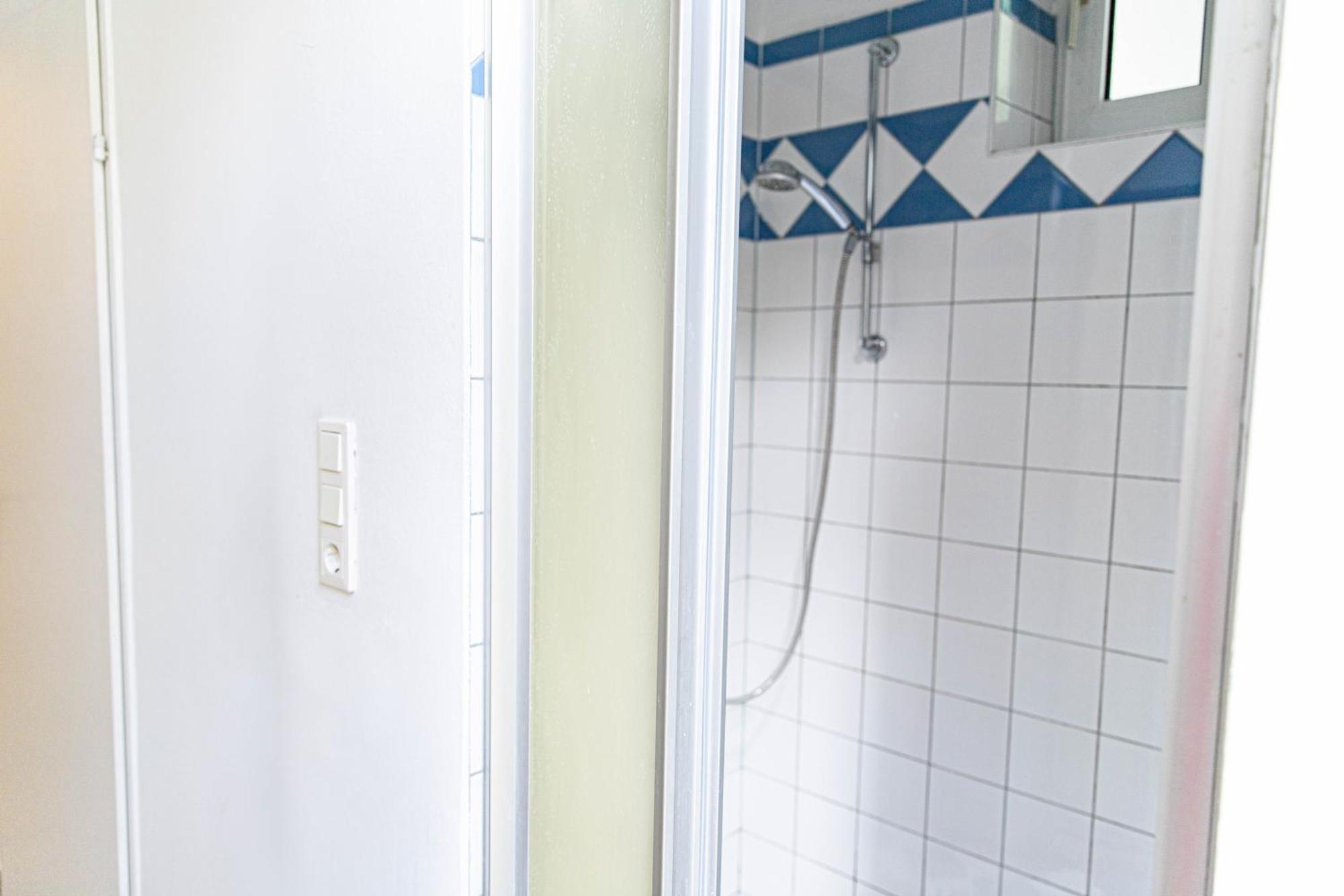 Spacious Apartment, 3 Min To U1 Reumannplatz Wien Exterior foto