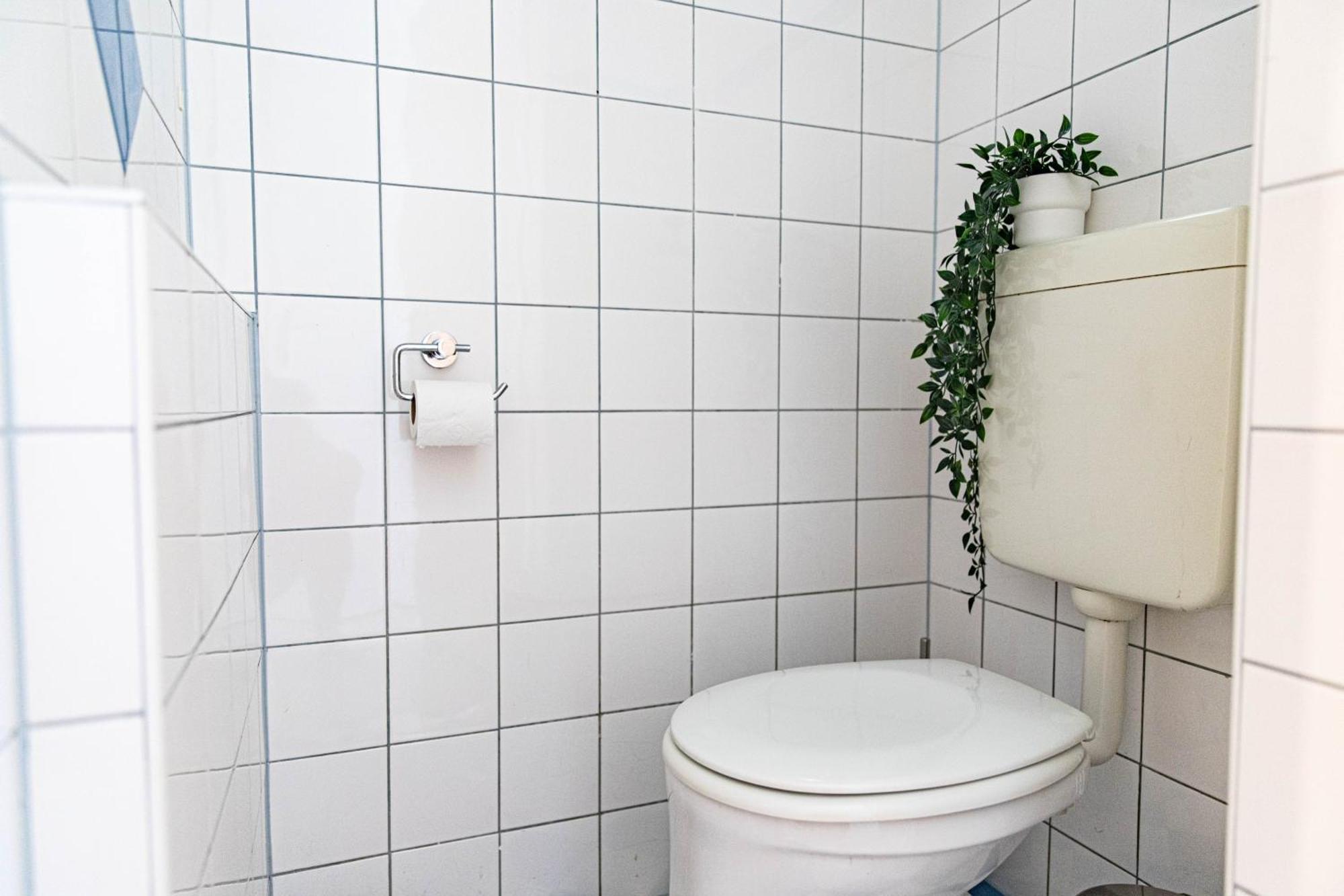 Spacious Apartment, 3 Min To U1 Reumannplatz Wien Exterior foto