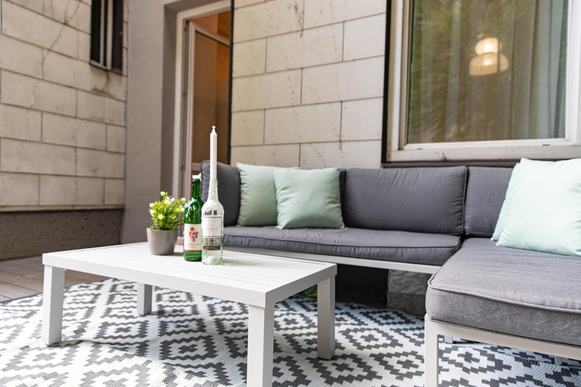 Spacious Apartment, 3 Min To U1 Reumannplatz Wien Exterior foto